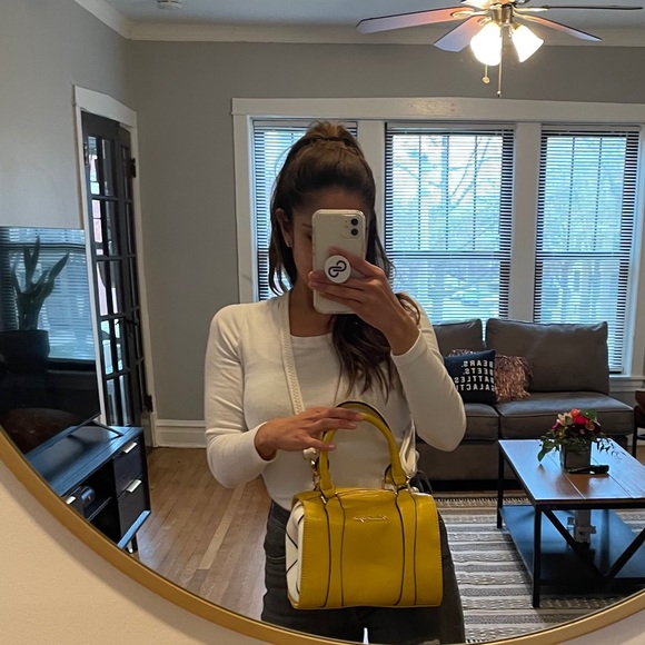 Italian Structured Crossbody Mustard Yellow Purse - Picture 3 of 12